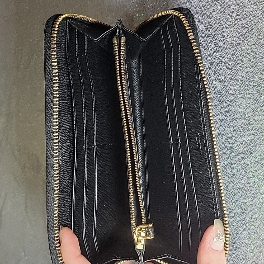 Prada Black Saffiano Textured Leather Zip Around Continental Long Wallet - Picture 7 of 12